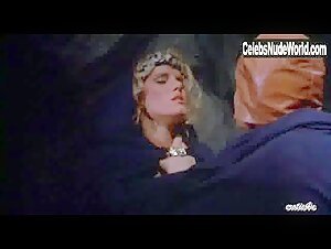 Lana Clarkson in Deathstalker (1983) 2