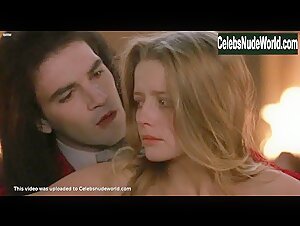 Laure Marsac in Interview with the Vampire: The Vampire Chronicles (1994) 15