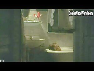 Leelee Sobieski Bathtub , Wet in In a Dark Place (2006) 4