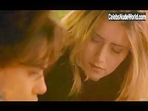 Loredana Cannata Blonde , Sensual in La donna lupo (1999) 5