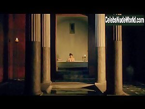 Lucy Lawless Bathtub, boobs in Spartacus: Gods of the Arena (series) (2011) 1