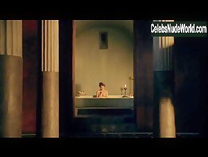 Lucy Lawless Bathtub, boobs in Spartacus: Gods of the Arena (series) (2011) 5