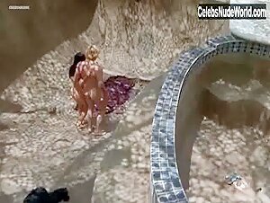 Lucy Liu Outdoor , Butt scene in Flypaper (1999) 11
