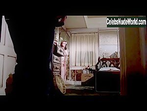 Margot Kidder in Amityville Horror (1979) 4