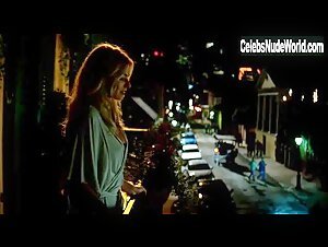 Margot Robbie cleavage, hot scene in Focus (2015) 6
