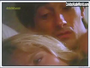 Mariel Hemsingway Blonde , boobs scene in Star 80 (1983) 12