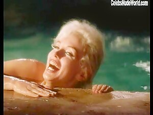 Marilyn Monroe in Something's Got to Give (1962) 12