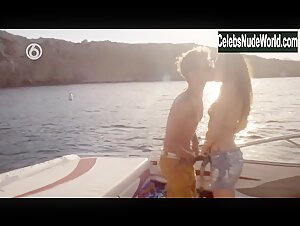 Marly van der Velden Beach , Hot in Verliefd op Ibiza (series) (2013) 1