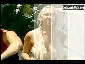 Mary Carey Cleavage , Blonde in 7 Lives Xposed (series) (2001)