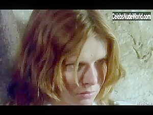 Monica Zanchi Blonde , Cleavage in Suor Emanuelle (1977) 14