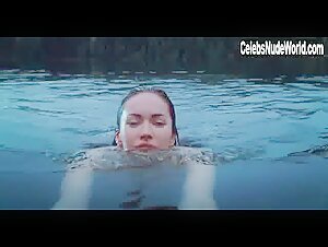 Megan Fox Outdoor , Wet scene in Jennifer's Body (2009) 8