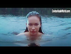 Megan Fox Outdoor , Wet scene in Jennifer's Body (2009) 9