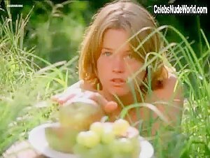 Melanie Griffith Outdoor  ,Blonde in Ha-gan (1977) 5