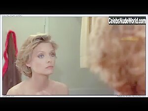 Michelle Pfeiffer in Into the Night (1985) 8