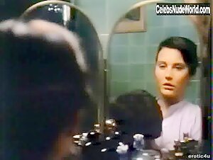 Missy O'Shea boobs , Mirror in New York Nights (1984) 6