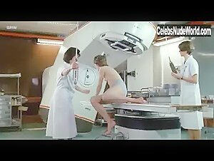 Nastassja Kinski in Maladie d'amour (1987) 20