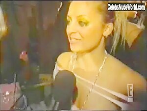 Nicole Richie in Interview (2005) 3