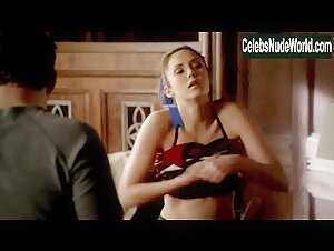 Nina Dobrev in Vampire Diaries (series) (2009) 3