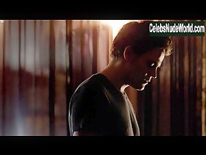 Nina Dobrev Kissing , Couple in Vampire Diaries (series) (2009) 11