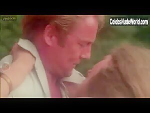 Olivia Pascal Kissing , Vintage scene in Vanessa (1977) 7