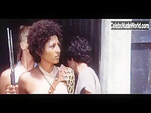 Pam Grier nude, butt scene in Arena (1974) 16