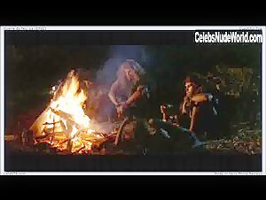Rae Dawn Chong Campfire , Vintage in La guerre du feu (1981) 4