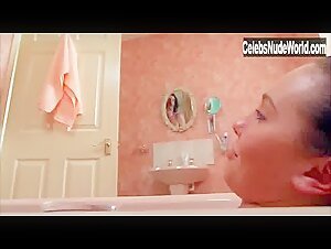Rebecca Atkinson Bathtub , Brunette in Shameless UK (series) (2004) 5