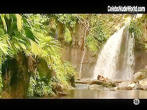 Salawa  in Les tropiques de l'amour (series) (2003) scene 1 12