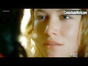 Sarah Felberbaum Blonde , Sensual in La figlia di Elisa - Ritorno a Rivombrosa (series) (2007) 4