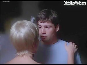 Sheryl Lee Wet , Blonde scene in Angel's Dance (1999) 5
