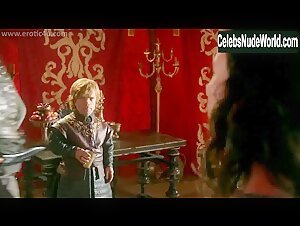 Sibel Kekilli in Game of Thrones (series) (2011) 1