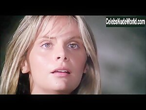 Silvia Dionisio in Follia omicida (1981) 7