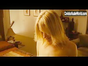 Sonja Bennett Kisisng , Blonde in Young People Fucking (2007) 14