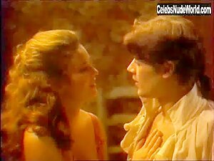 Sophie De La Rochefoucauld Corset , Couple in Le gerfaut (series) (1987) 5