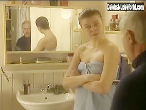 Steinunn Olina Thorsteinsdottir Bathroom , boobs in Sigla himinfley (series) (1996) 18