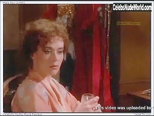 Sylvia Kristel Costume , Flasing in Mata Hari (1985) 17