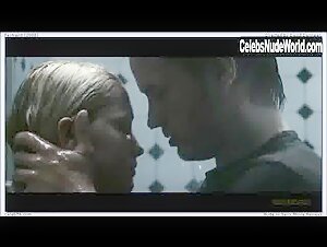 Teresa Palmer Kissing , Wet scene in Restraint (2008) 6