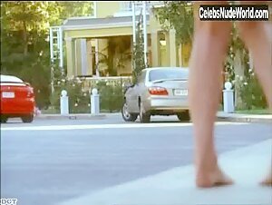 Teri Hatcher in Desperate Housewives (series) (2004) 4