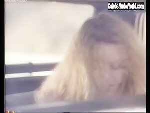Teri Polo Car Sex , boobs scene in Quick (1993) 3