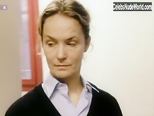 Trine Dyrholm in Forbrydelser (2004) 18