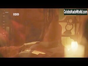 Unknown Girls boobs , nude scene in A Vida Secreta dos Casais (series) (2017) 2
