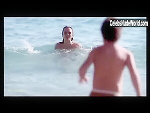 Valeria Golino Beach , Wet scene in Respiro (2002) 3