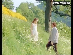 Vanessa Paradis in Noce blanche (1989) scene 3 10