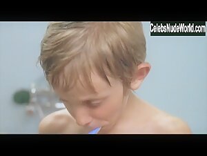 Adelaide Leroux Smok , Bathtub scene in Home (2008) 5