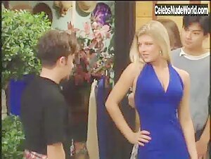 Fergie Sexy scene in Married... with Children (1987-1997) 5