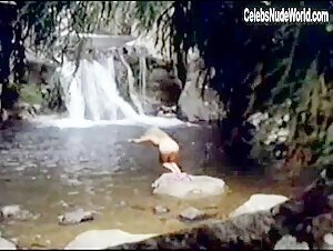 Marley Shelton Nude, butt scene in Hercules in the Underworld (1994) 14