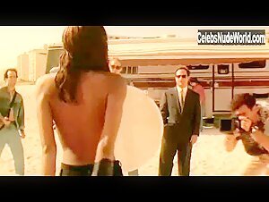 Naomi Campbell Sexy scene in Miami Rhapsody (1995) 11