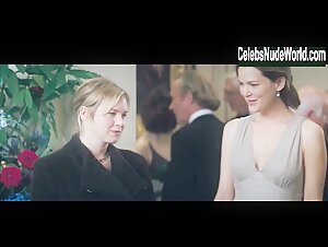 Renée Zellweger, Jacinda Barrett lesbian, Sexy scene in Bridget Jones: The Edge of Reason (2004) 1