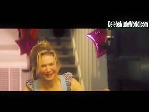 Renée Zellweger Sexy scene in Bridget Jones's Baby (2016) 1