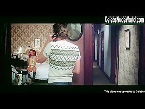 Shelley Duvall underwear, Sexy scene in Nashville (1975) 15